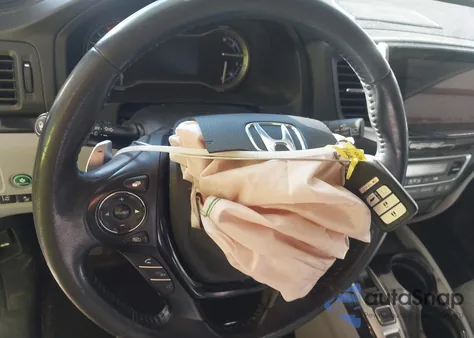 2017 Honda Pilot Touring from USA, damaged, VIN 5FNYF5H91HB016058